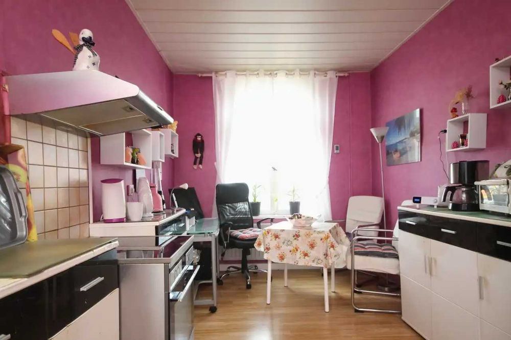 Продавам луксозна къща до Карлово Ниска цена