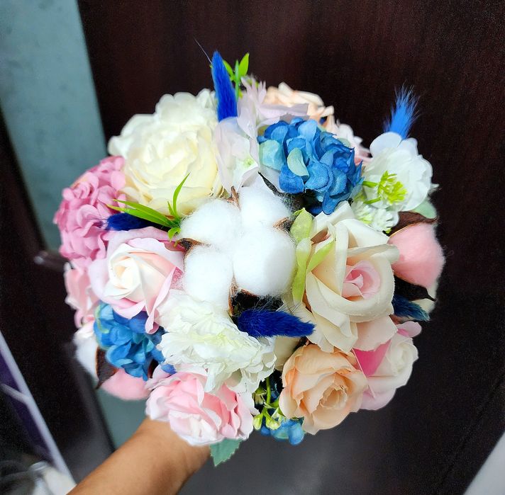 Buchete de mireasă nașă