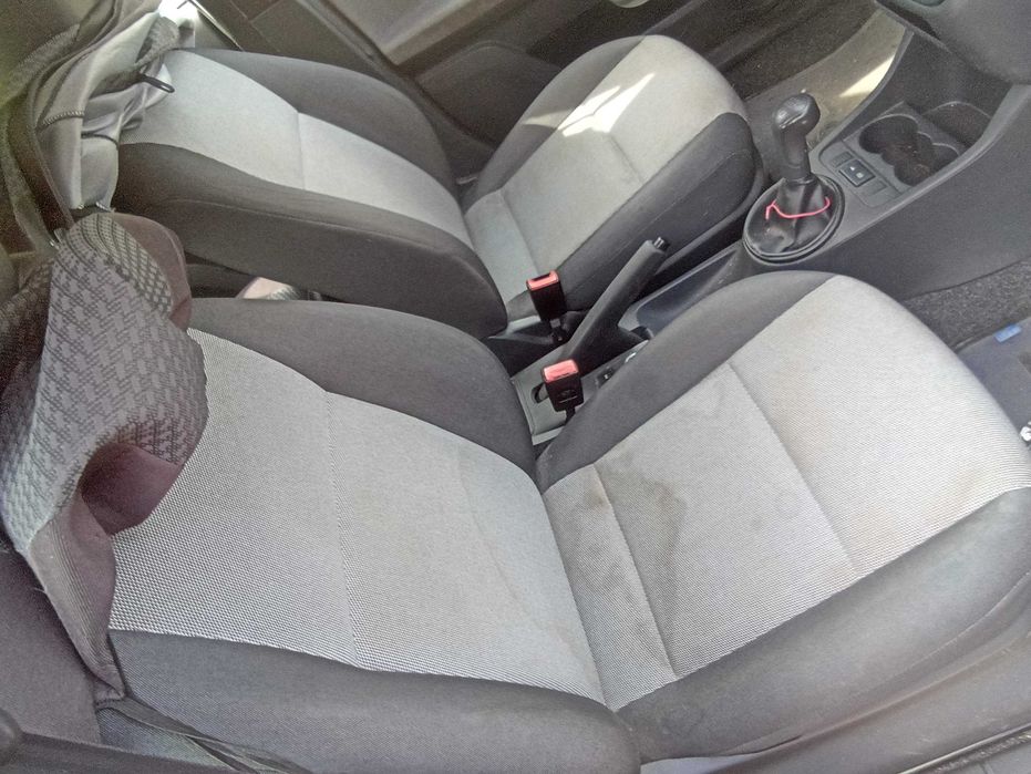 Шкода Фабиа / Skoda Fabia 1.2i - На части