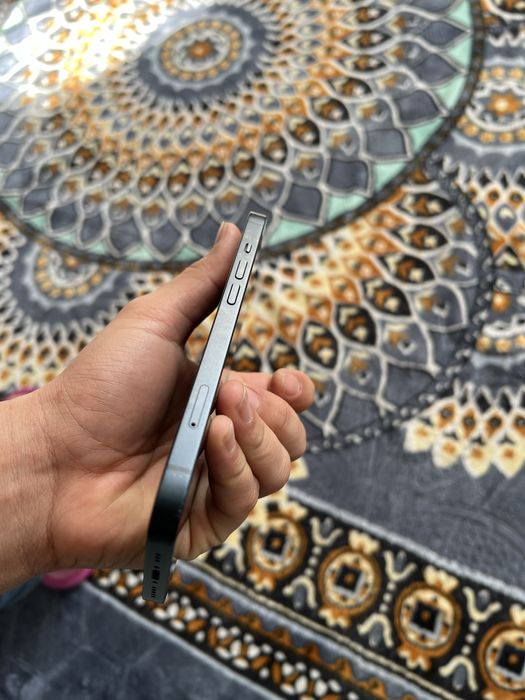 айфон 13 в хорошем состояний