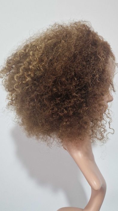 Къса естествена афро перука с обем – кафява с руси кичури | Lace  13x4