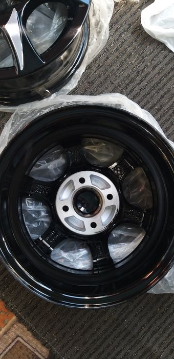 Продам диски новые