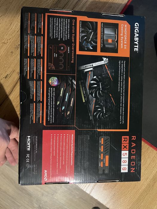Видеокарта gigabyte rx 580 4gb.