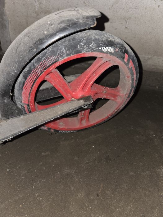 Vând trotinetă pentru copii.