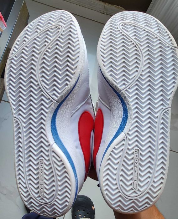 маратонки Nike Book 1 "Roswell Rayguns