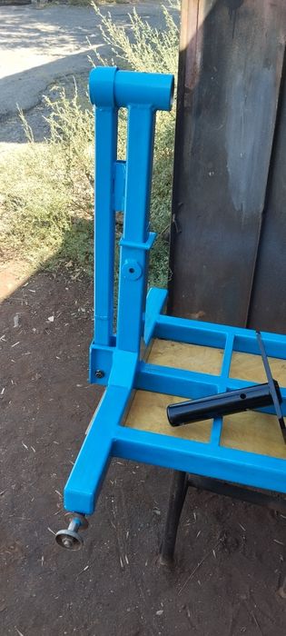 Кантователь двигателя