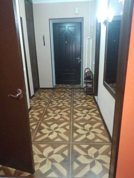 sb Продажа Новомосковская  2х ком. кирпич.