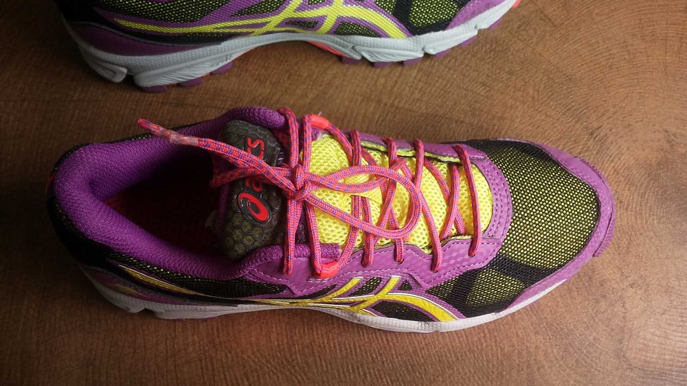 Asics Gel Fuji Attack 2 Размер EUR 39 дамски маратонки 209-14-S
