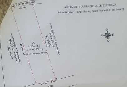 Teren intravilan sau parcele la iesire din Târgu Neamț spre Pașcani.