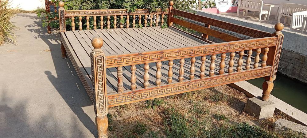 Тапчан сотилади холати уртача хали ишлатса болади