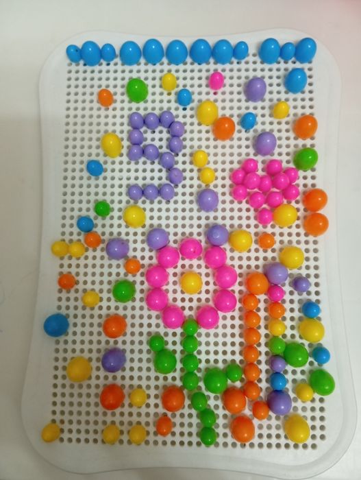 Продам игрушки развивающие 3 шт