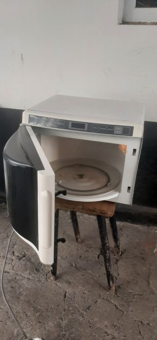 Микроволновка SAMSUNG