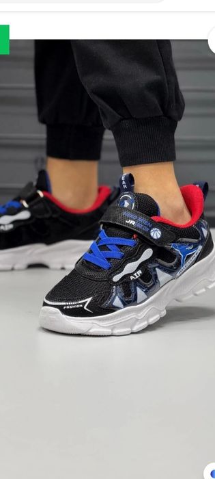 Нови детски маратонки 35 номер