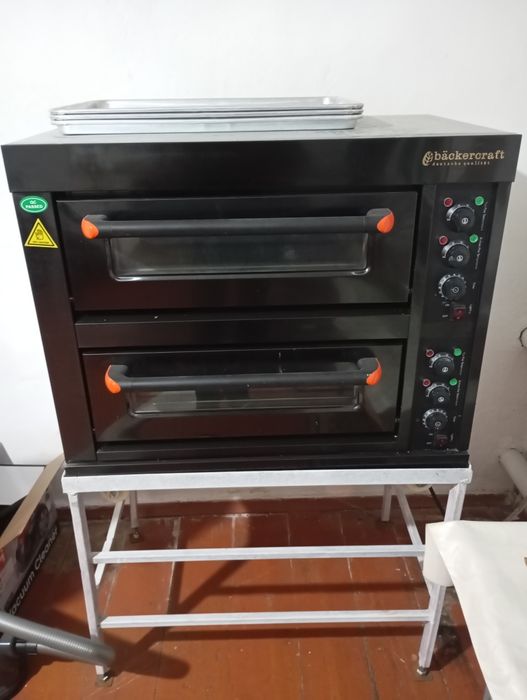 Продам печь жарочный