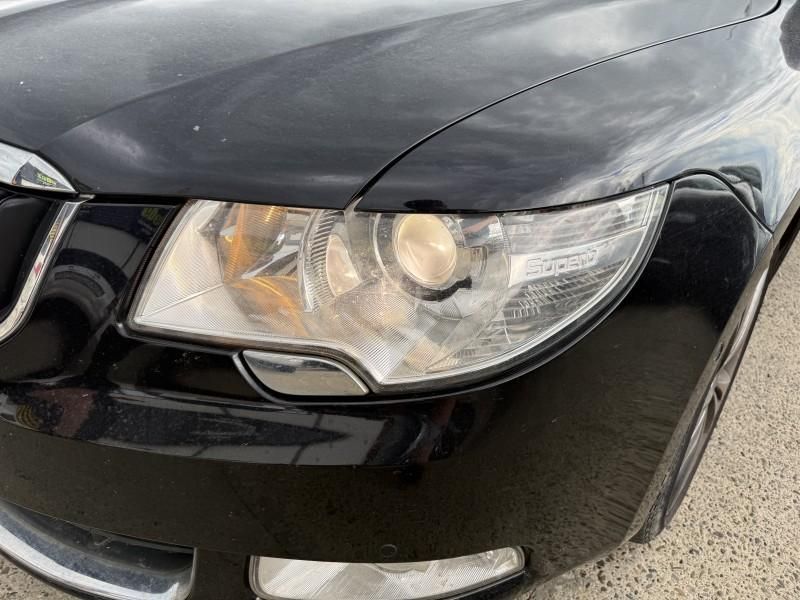 Far stanga bixenon Skoda Superb 2 3T2941015E Break