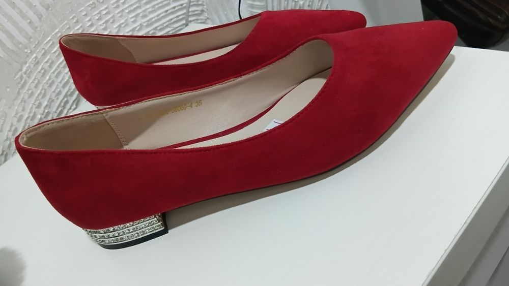 Туфли новые женские