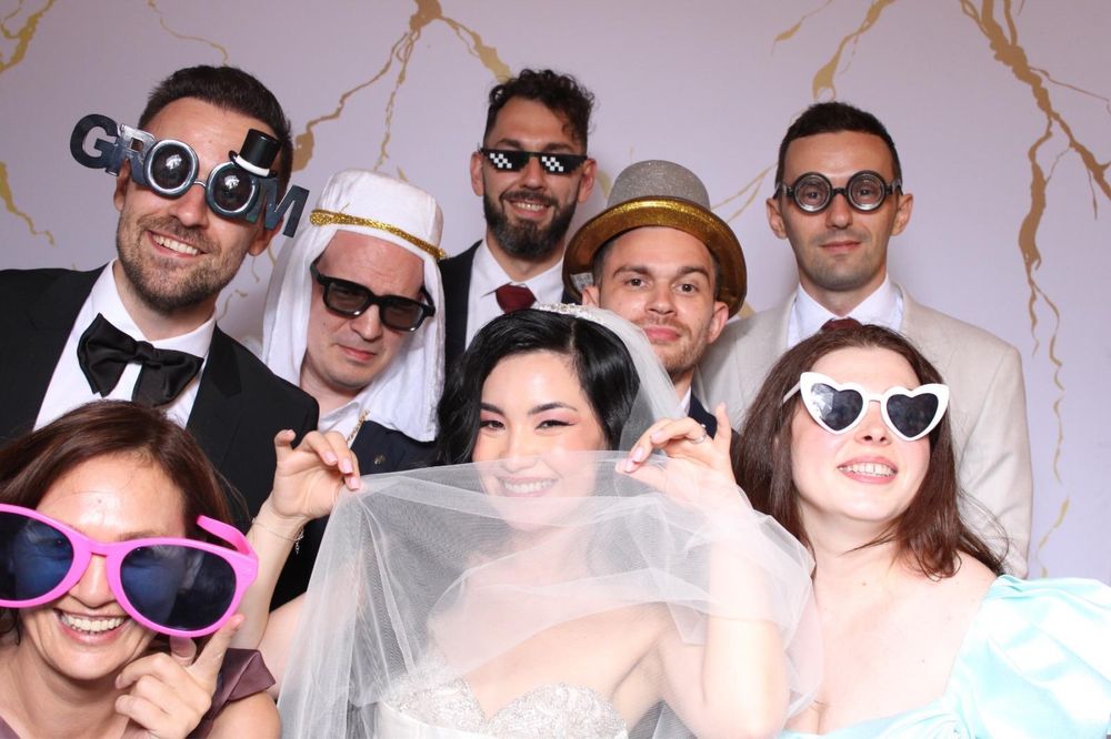 Tort de shoturi/ 100 sau 150 shots /fum greu,baloane cu fum,cabina foto