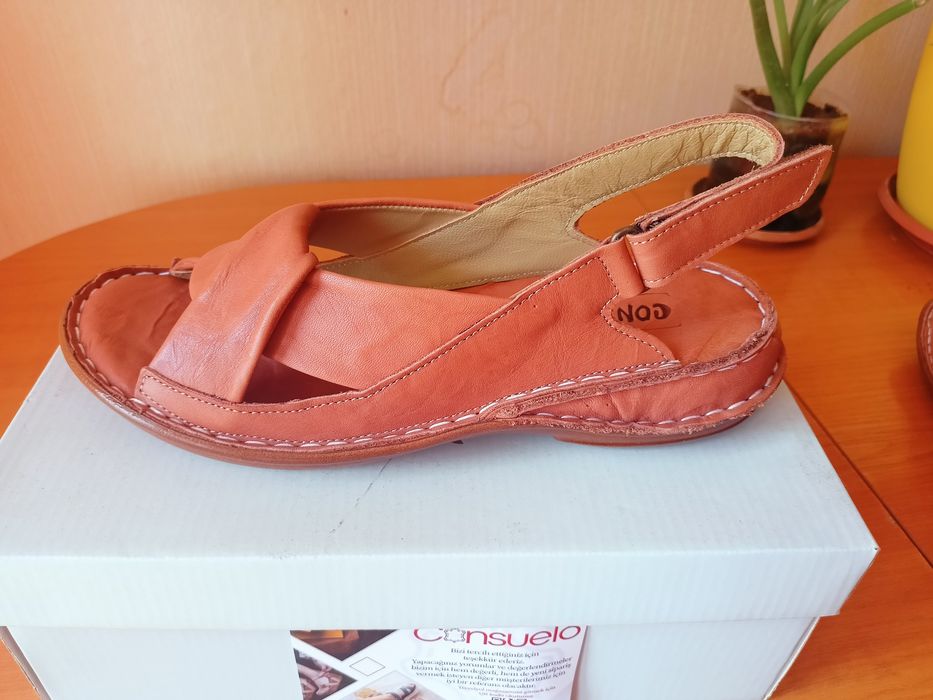 Сандали от естествена кожа