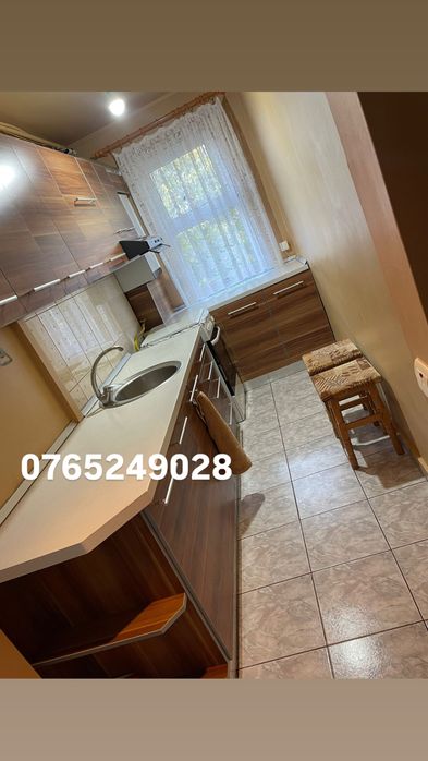 Închiriez apartament cu 3 camere