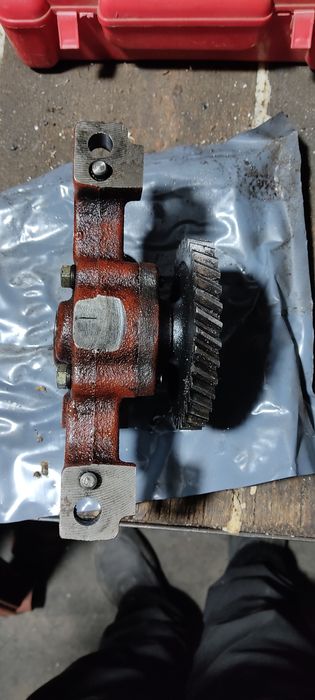 Насос масляный ммз д240