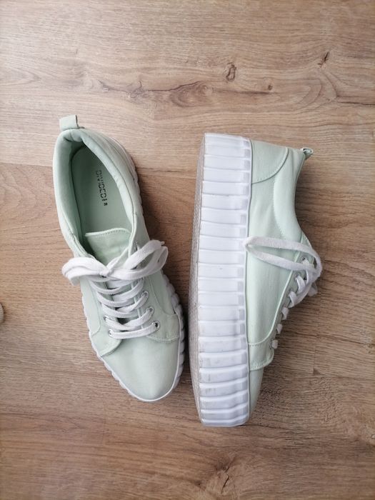 Маратонки Nike 37.5 и Кецове HM 38