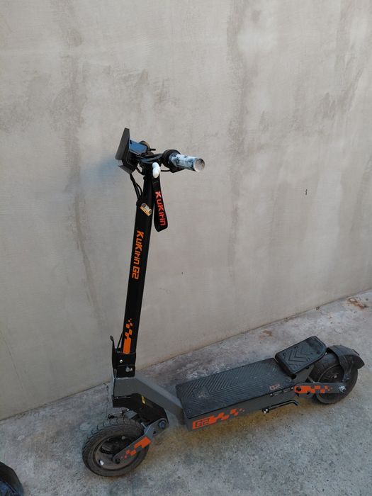 VAND URGENT trotineta electrica kukirin g2(2025) in stare impecabila.