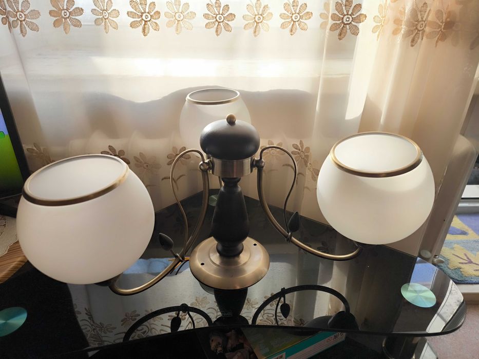 Люстры две штуки