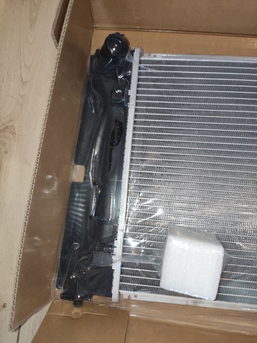 Продам радиатор охлаждения