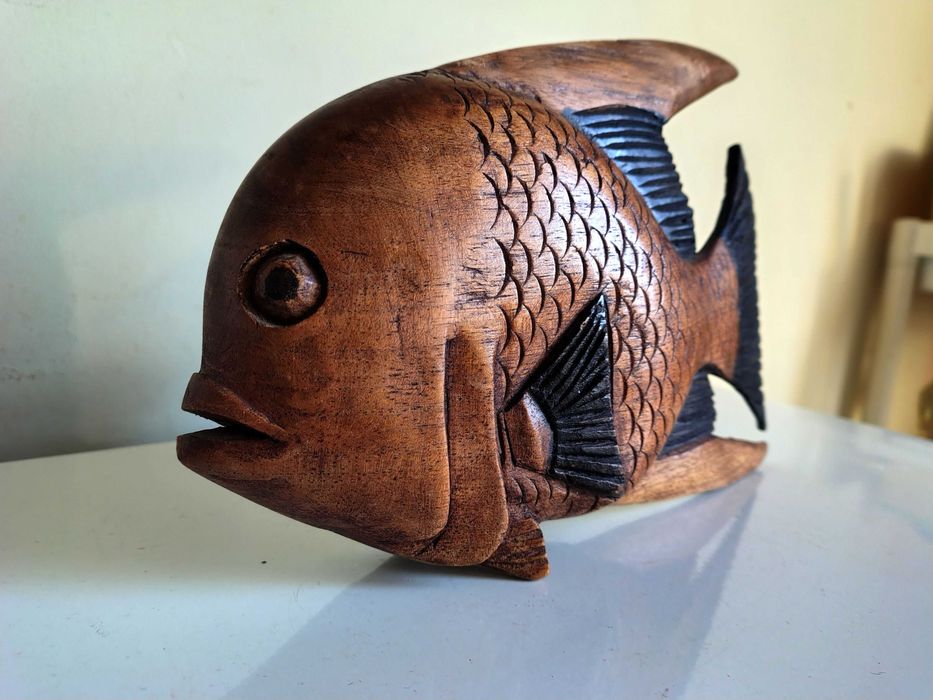 Страхотна Риба-Дърворезба