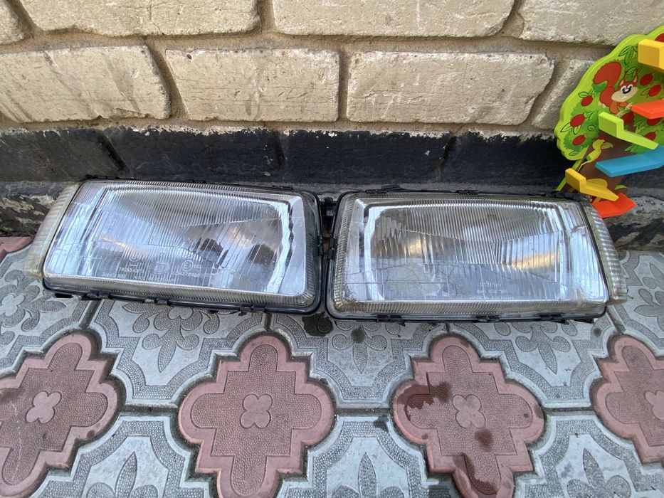 Передние фары Ауди