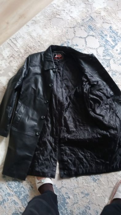 Куртка кожаная черная