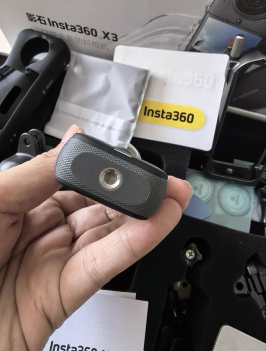 insta 360 x3 camera
