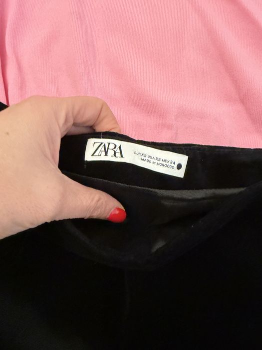 Красива пола Zara,отлично състояние