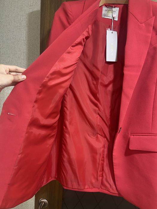 Срочно продам костюм