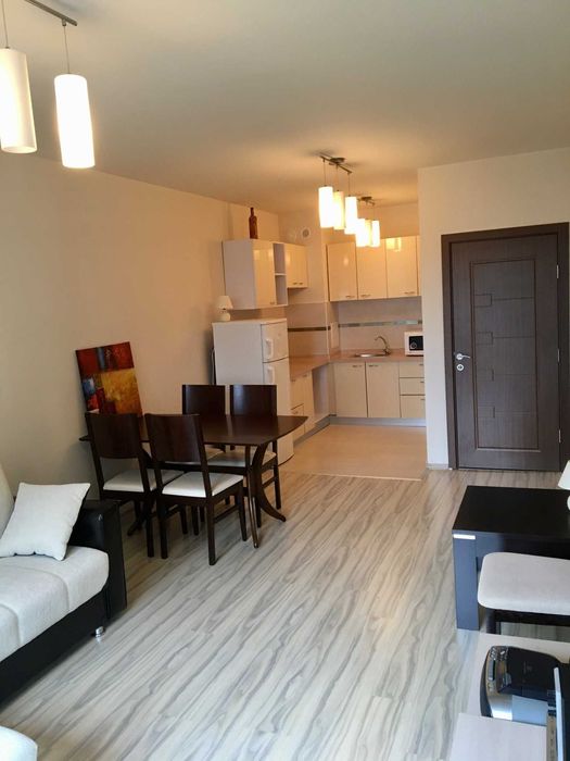 Дава се под наем Двустаен апартамент в Бургас, Зорница - 70 кв.м за 600 € - Снимка #1