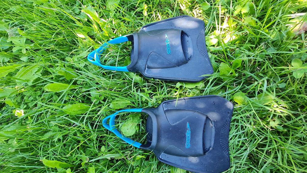 Детски плавници два броя