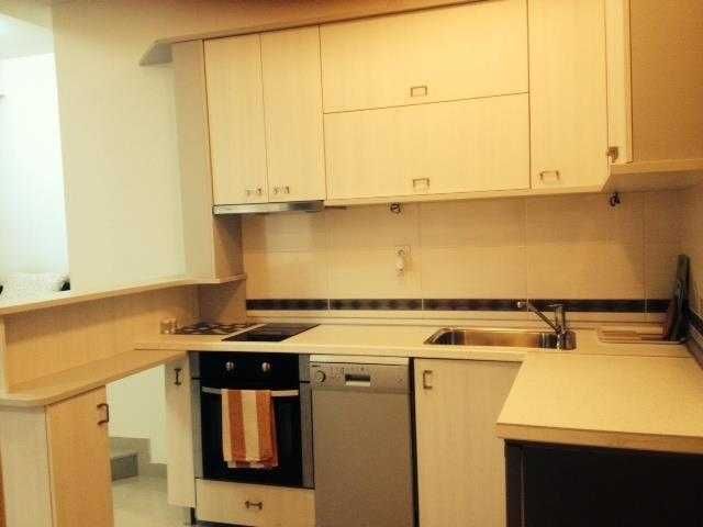 Дава се под наем Двустаен апартамент в Бургас, Възраждане - 45 кв.м за 204 € - Снимка #5