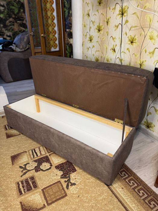 Пуфик в гостинную