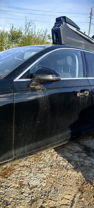 Предна лява врата Audi A4 B9 2017 г. черна