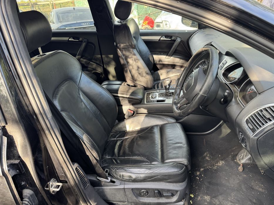 Dezmembrez Audi Q7