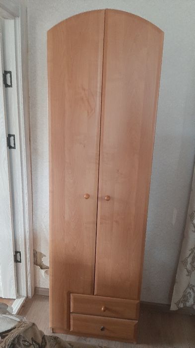 продам шкаф в прихожую