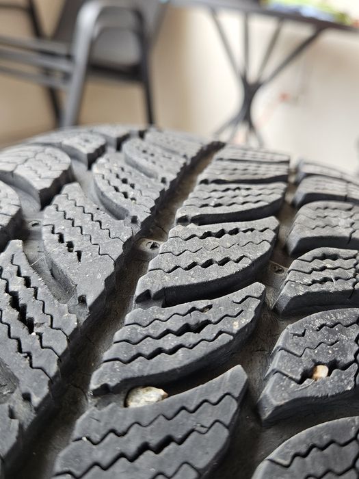 Jante de tablă Golf 4 15" cu anvelope de iarnă Debica 185/65/15