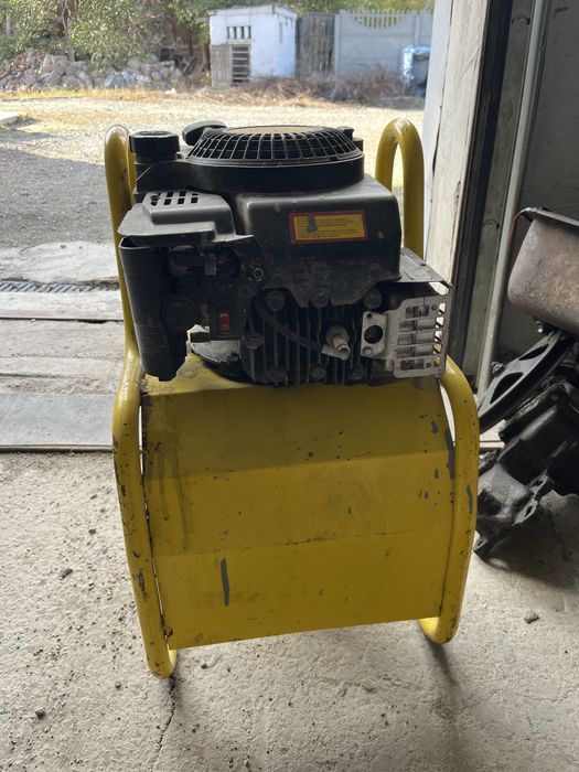 Бензиновый генератор