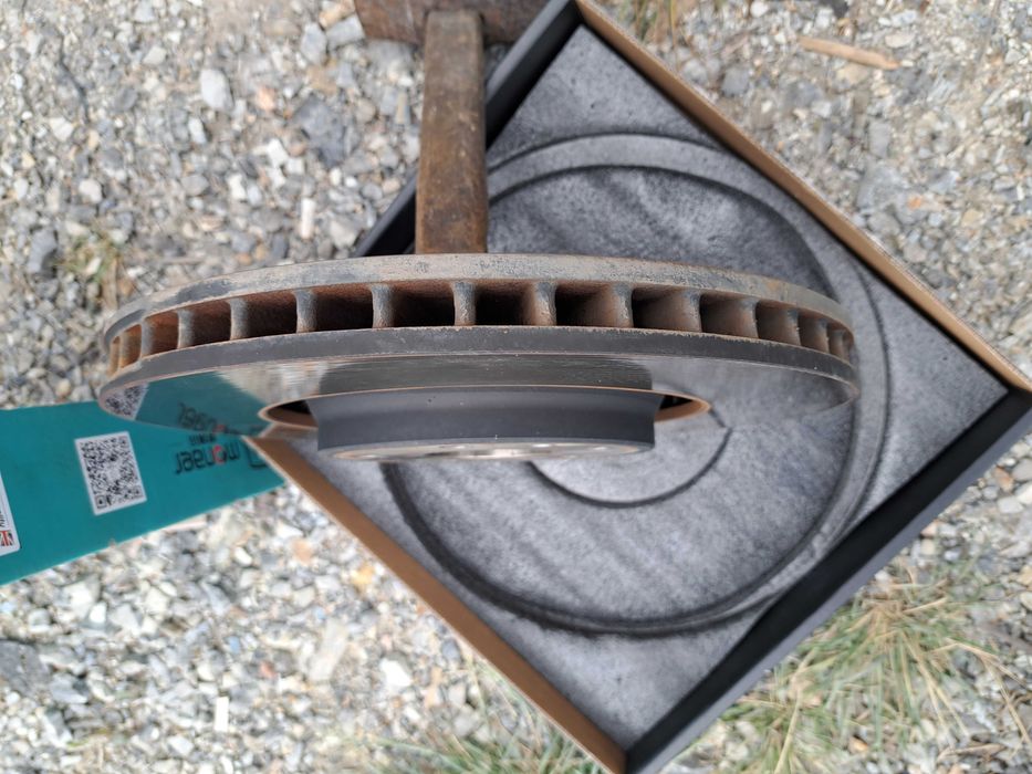 Продам тормазные диски на Gak