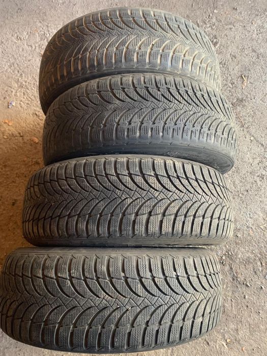 Шины зимний Nexen 205/60 R16.