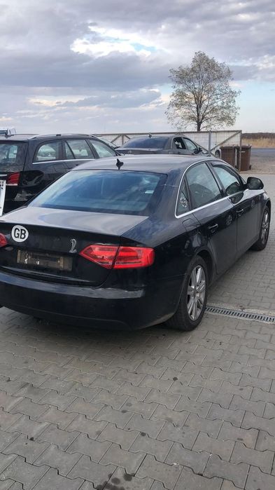 Dezmembram Audi A4 B8 2.0 TDI an fabr. 2011