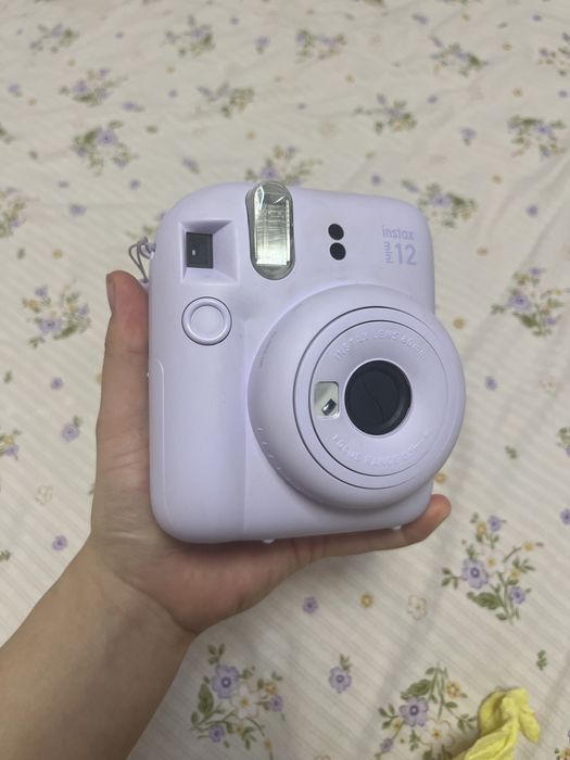 Instax mini 12 camera