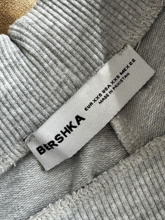 Комплект анцуг и суитчър BERSHKA