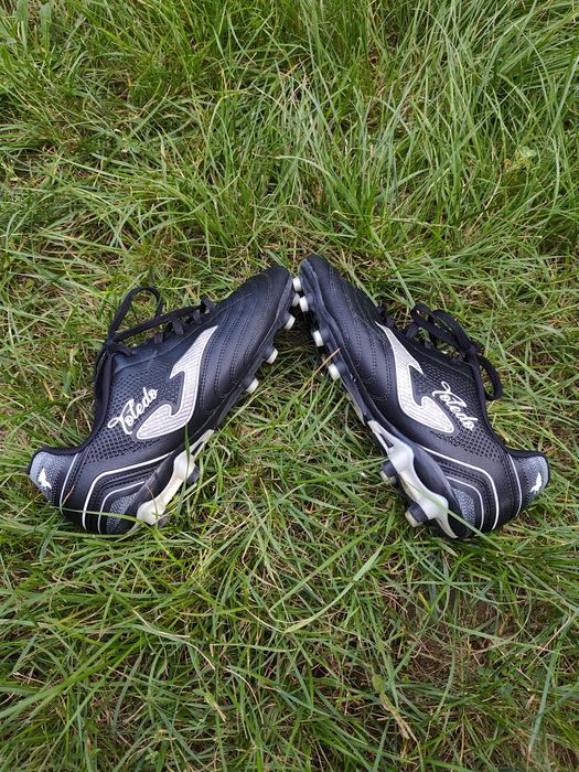 Футболни бутонки Joma