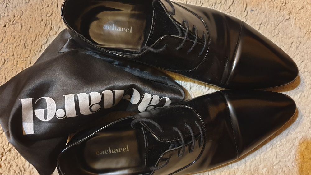 Costum ceremonie Cacharel superb